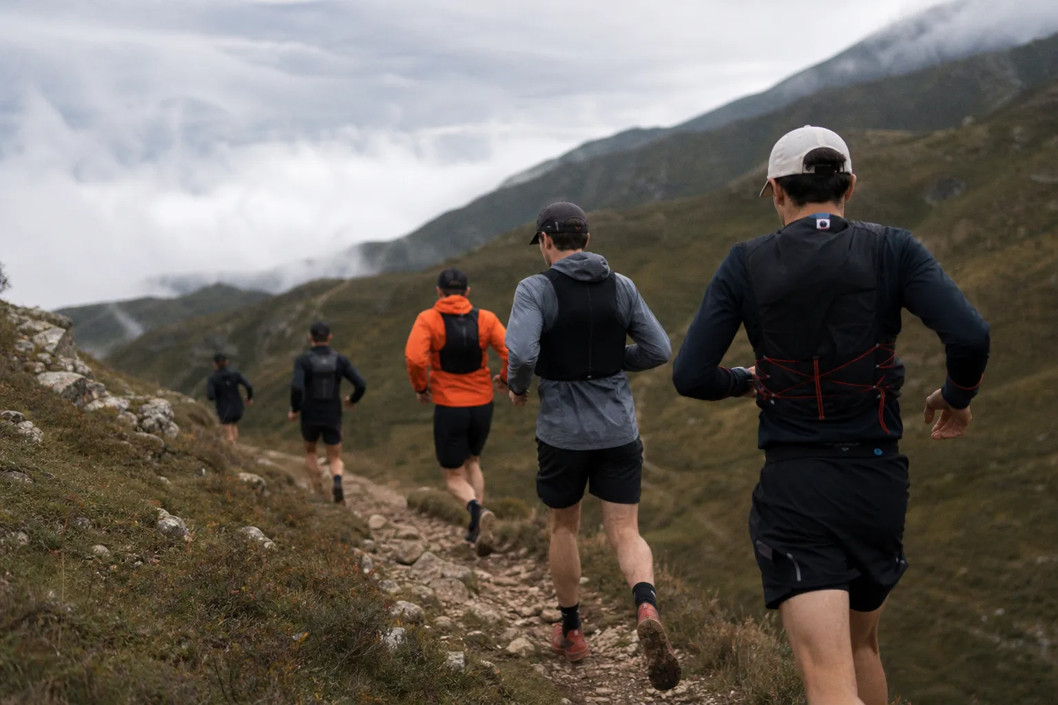 Smartwatch Performance Review: Testing 11 Models for Trail Running and Recovery Accuracy